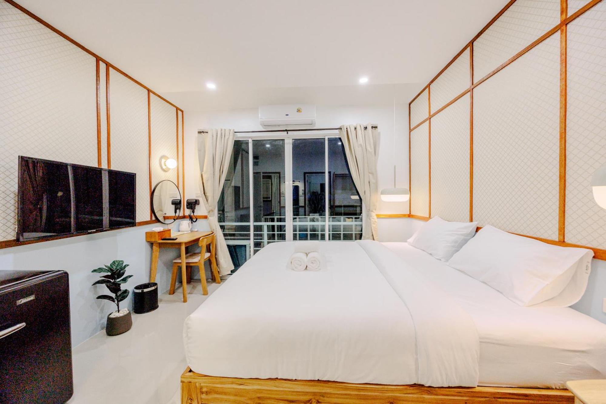 Bania 813 House Hotel Khao Lak Exterior photo